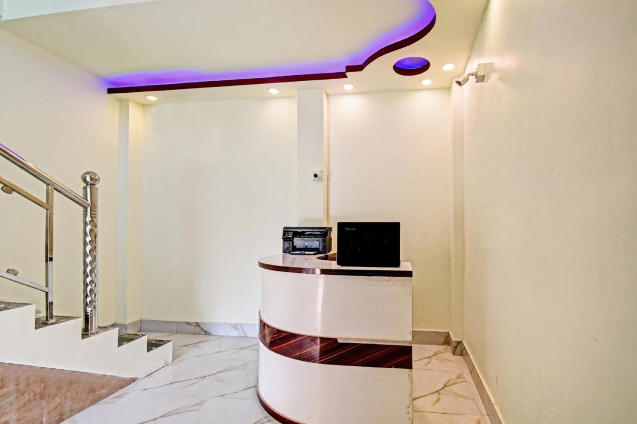 Oyo 86602 Hotel Dream Palace Kolkata Bagian luar foto