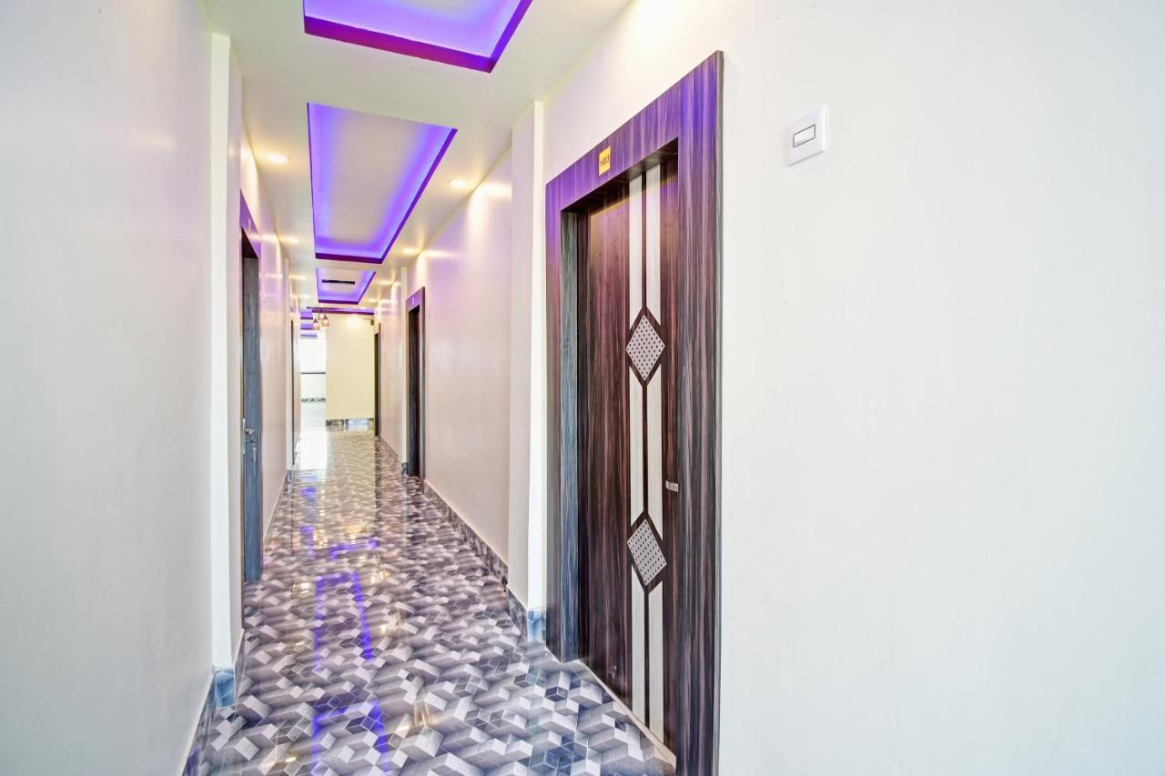 Oyo 86602 Hotel Dream Palace Kolkata Bagian luar foto